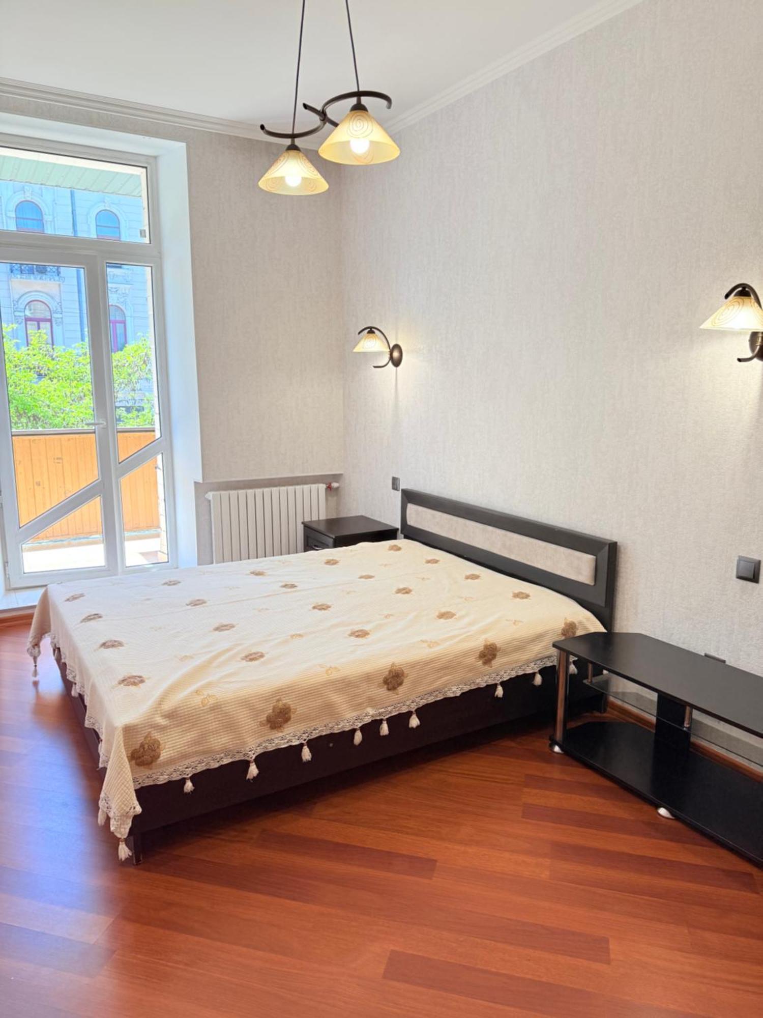 Светлая Квартира Appartamento Odessa Esterno foto